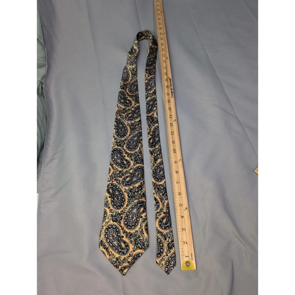 Stafford USA Made 100% Silk Tie Gold Paisley Floral Vintage Classic Mens Necktie